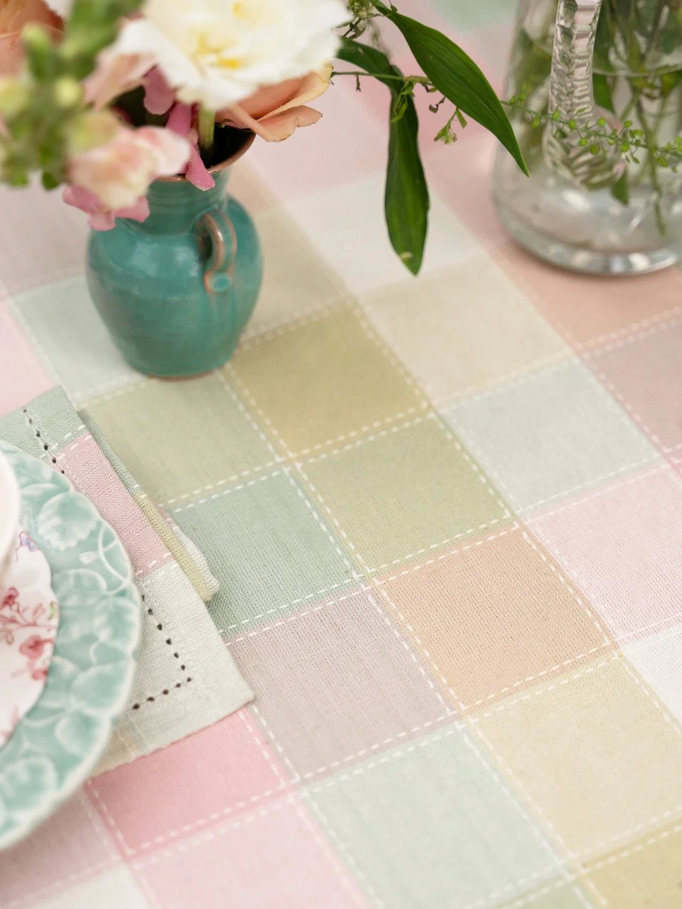 TPWGEORNDY-PinkSage-April-Cornell-Tablecloth_2__46657.jpg