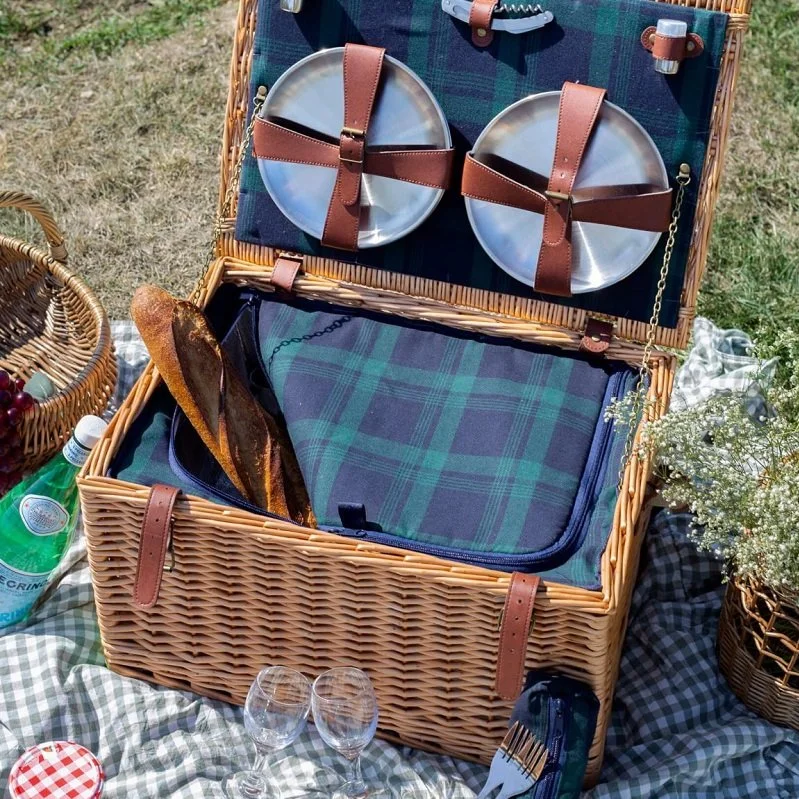 BBL Picnic lrg 3.jpg