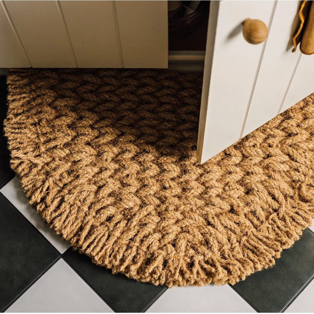 Dan door mat thatch 2.jpg
