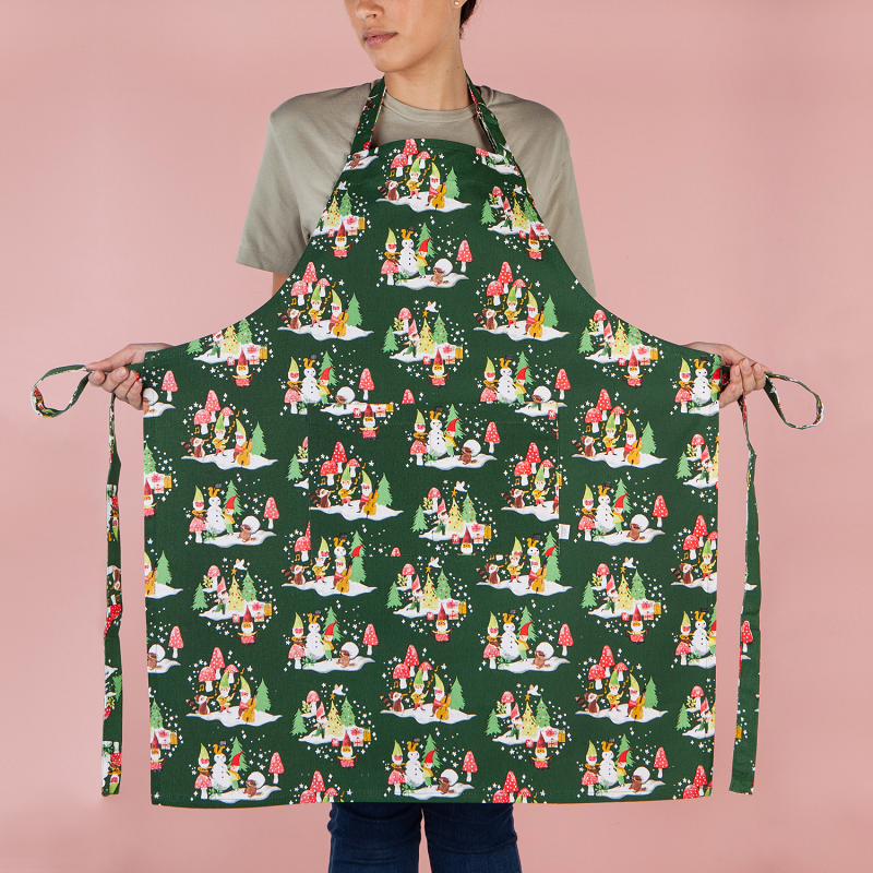danica apron gnome holidays 2.png