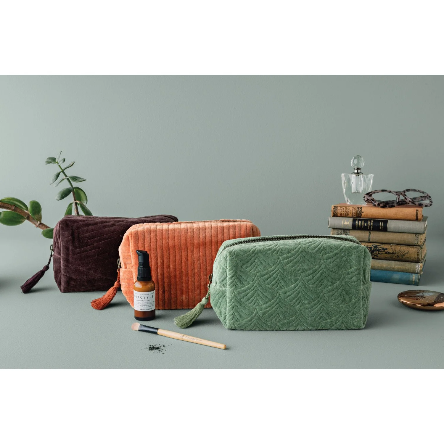 danica pouch velvet fig 3.jpg