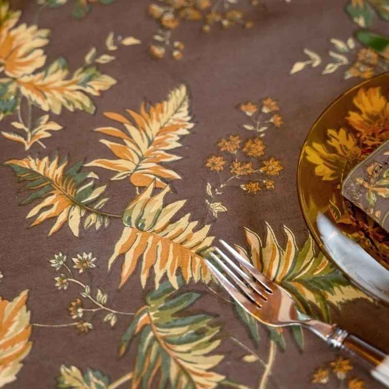 AC Tablecloth adirondack chocolate 2.jpg