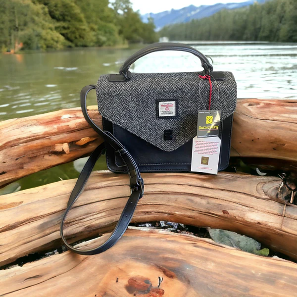 PKWC bag satchel grey 1.png