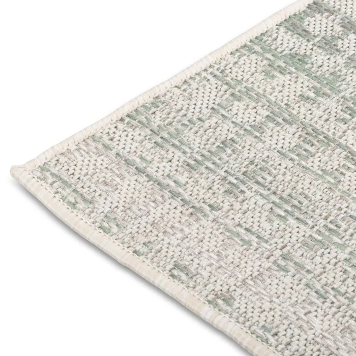 Viana rug outdoor solare green 3.jpg