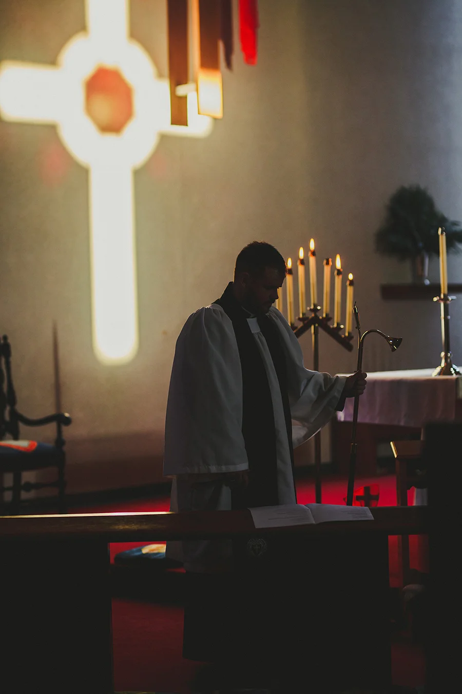 2. Tenebrae.jpg