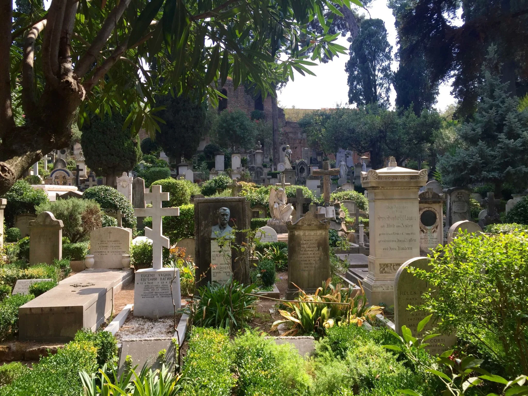 Hidden Gems of Rome: The Non-Catholic Cemetery in Testaccio