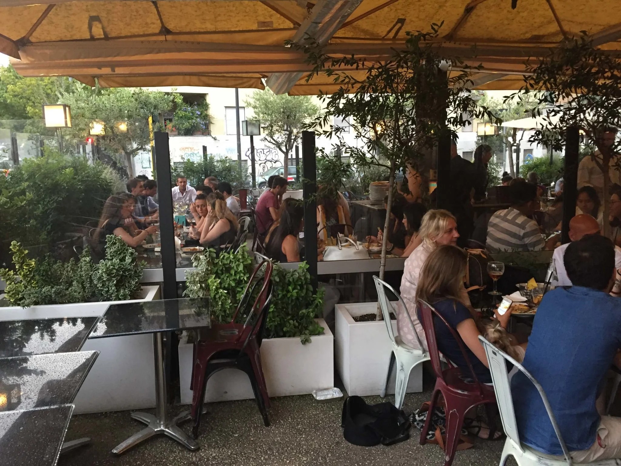 Best Aperitivo in Rome: Momart Cafe