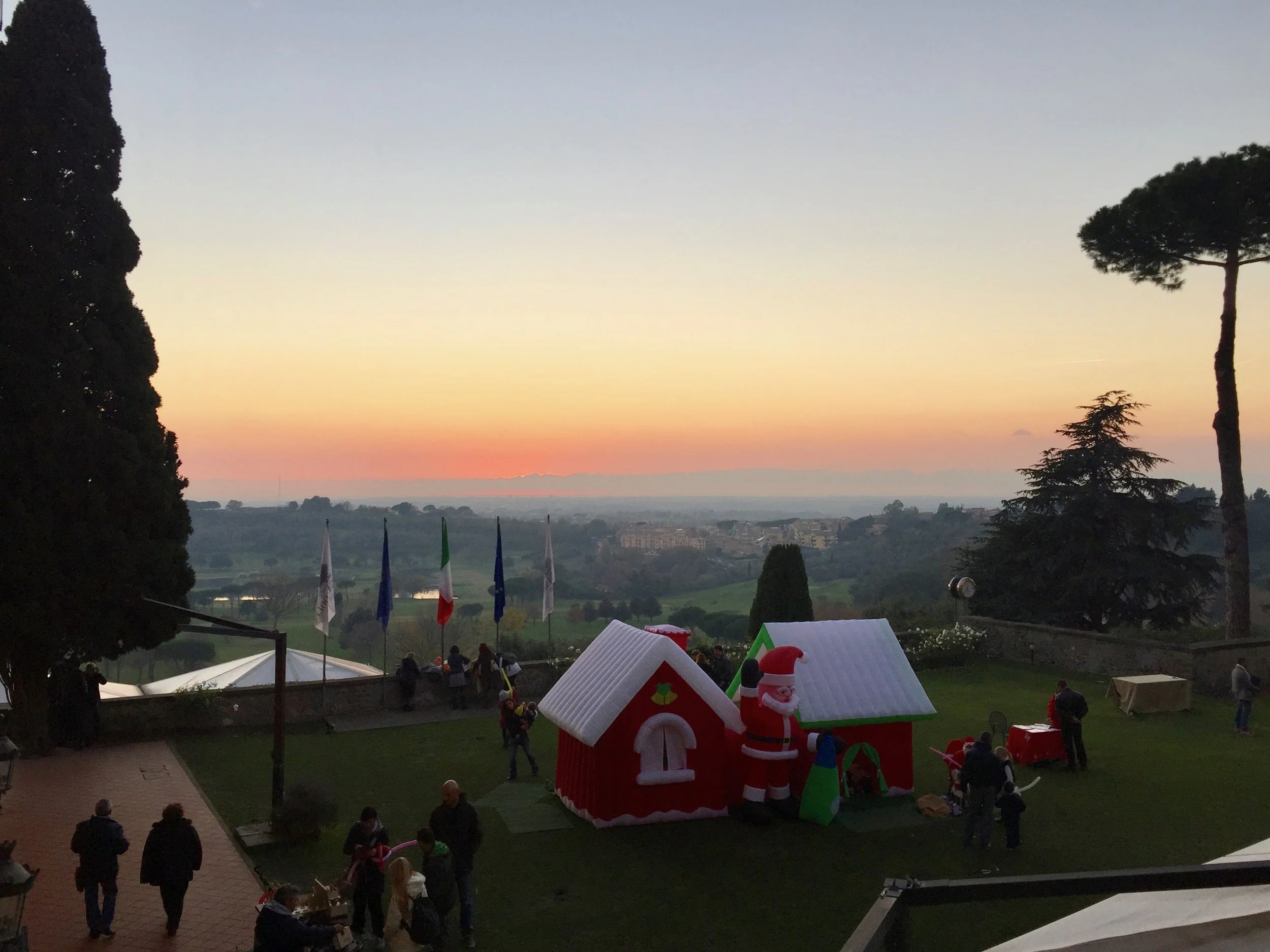 Where to Find Christmas Markets in Rome