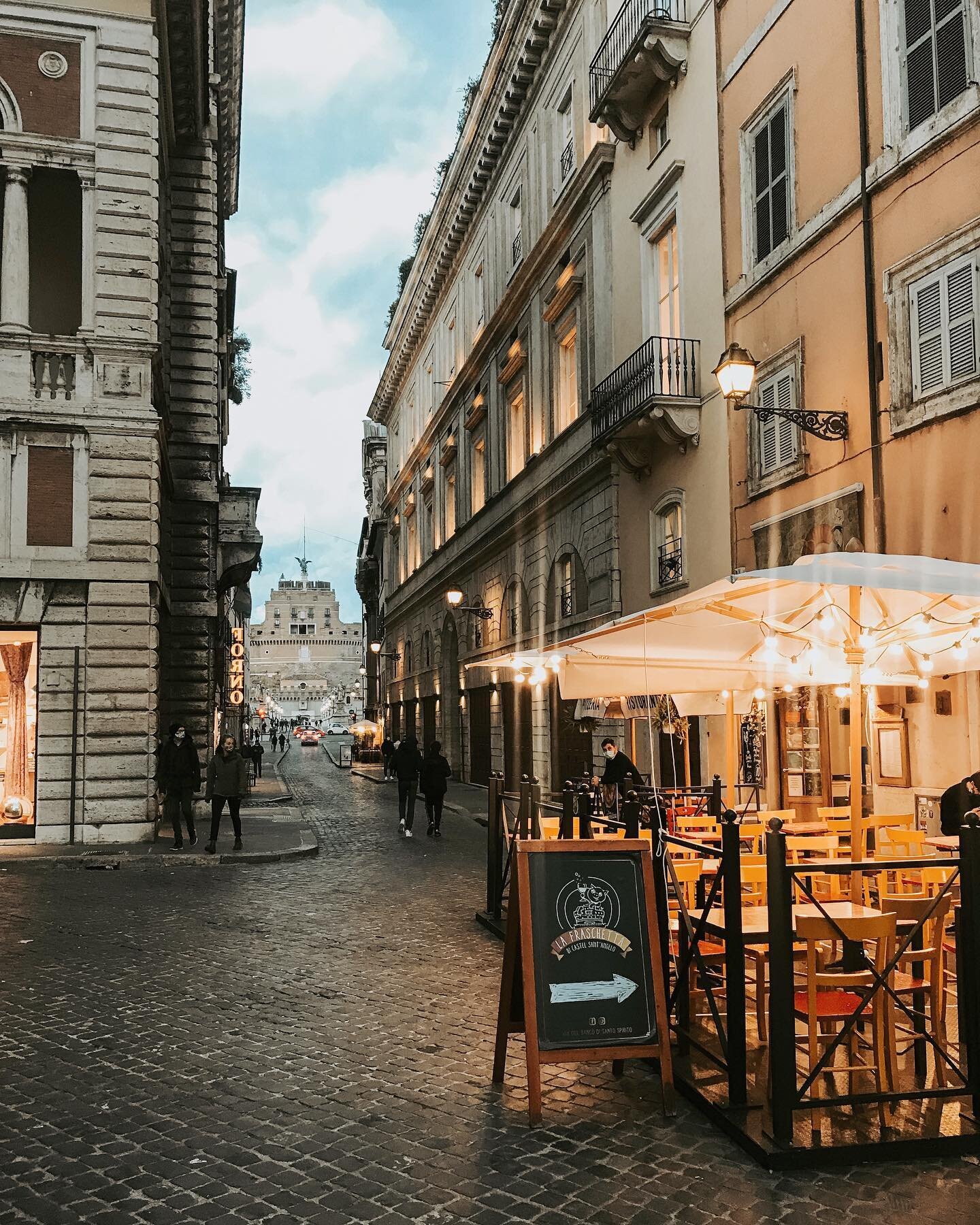 &ldquo;Unpopular Opinions About Italy,&rdquo; my February newsletter, has officially hit your inbox. 
⠀⠀⠀⠀⠀⠀⠀⠀⠀
Here&rsquo;s a bonus one for you: 
Photos of the historic center of Rome do great on IG, but for me, it's actually the least interesting p