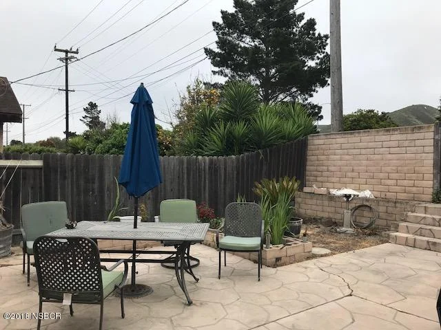 1300WestLime_back_patio.jpg