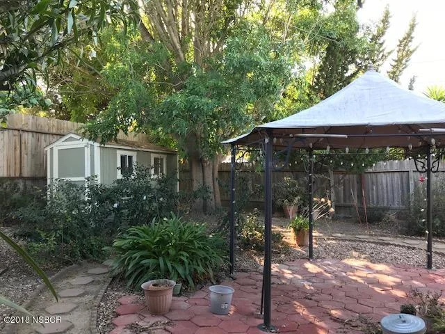 525-South-E-Street_backyard.jpg