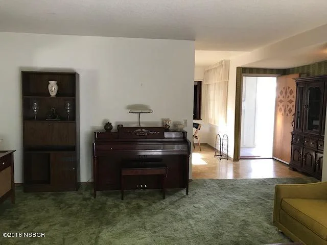 1528SheffieldDrive_LivingRoom3.jpg