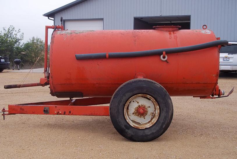typical small manure tanker.jpg