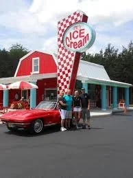 Ice Cream Night &amp; Hot Rods Show