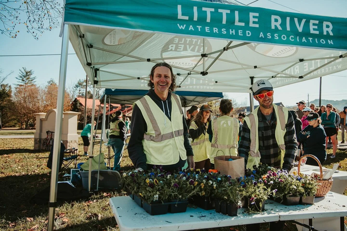 Little River Run 5k is coming up in less than a month! Our annual race with @keepblountbeautiful will be on Saturday, November 15 at the Townsend Abbey. We have raffle prizes for participants, native plants from @millerscoveplants as our race medals,