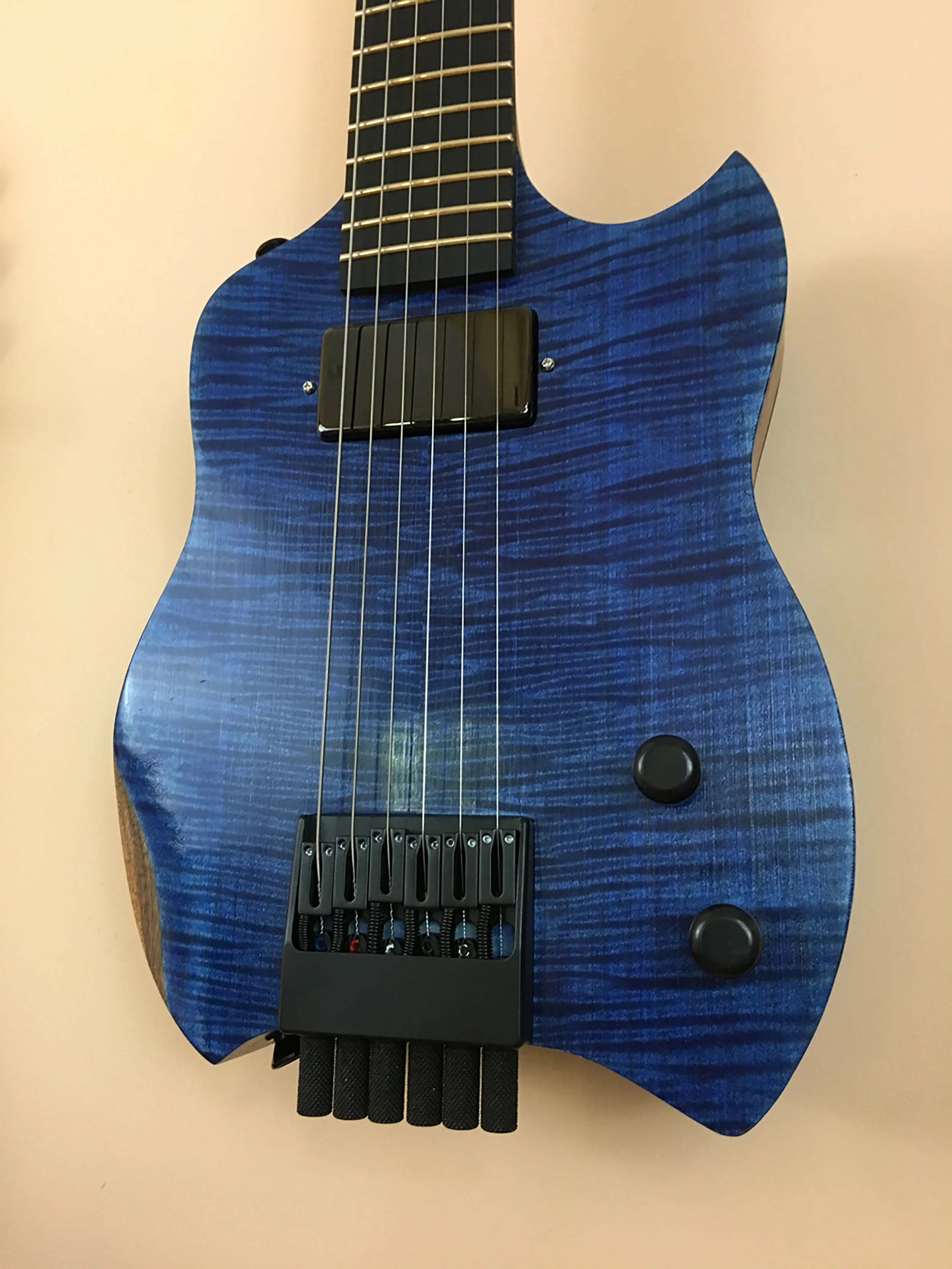 Flamed Maple — SC Cypress — Lindy Fralin "Big Single" pickup 3.9 pounds
