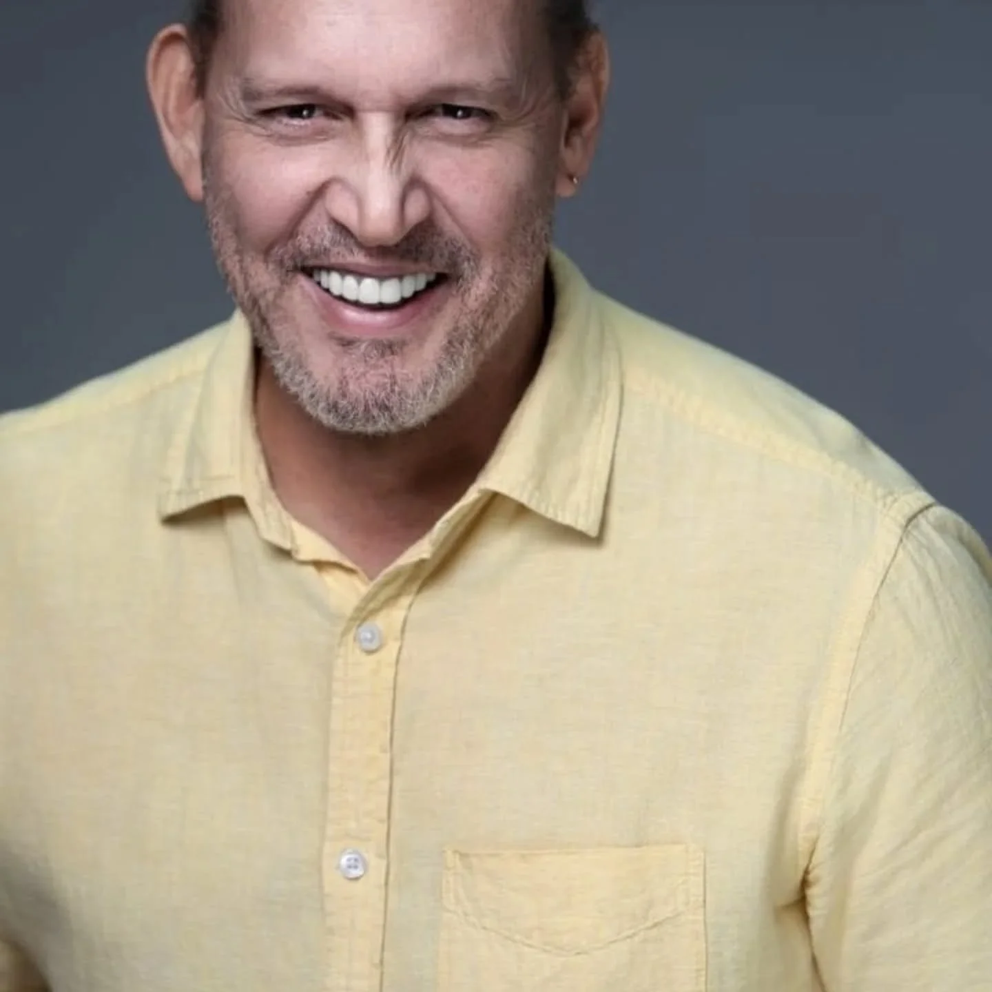 Three films, one festival, and a return that resonates on the big screen.

V&iacute;ctor Ram&iacute;rez reconnects with Dominican cinema at the 6th Fine Arts Film Festival in the Dominican Republic, with appearances in La Batalla de los &Aacute;ngele