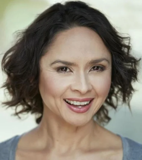 Syn+Fontes+COMMERCIAL+HEADSHOT.jpg