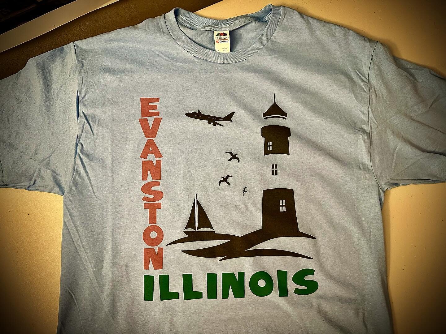 Evanston Calling 
Light Blue Tee 
.
#evanston #evanstonillinois #lighthouse #lighthousebeach #tshirt #tshirtprinting #tshirtdesign #theclash #elvispresley