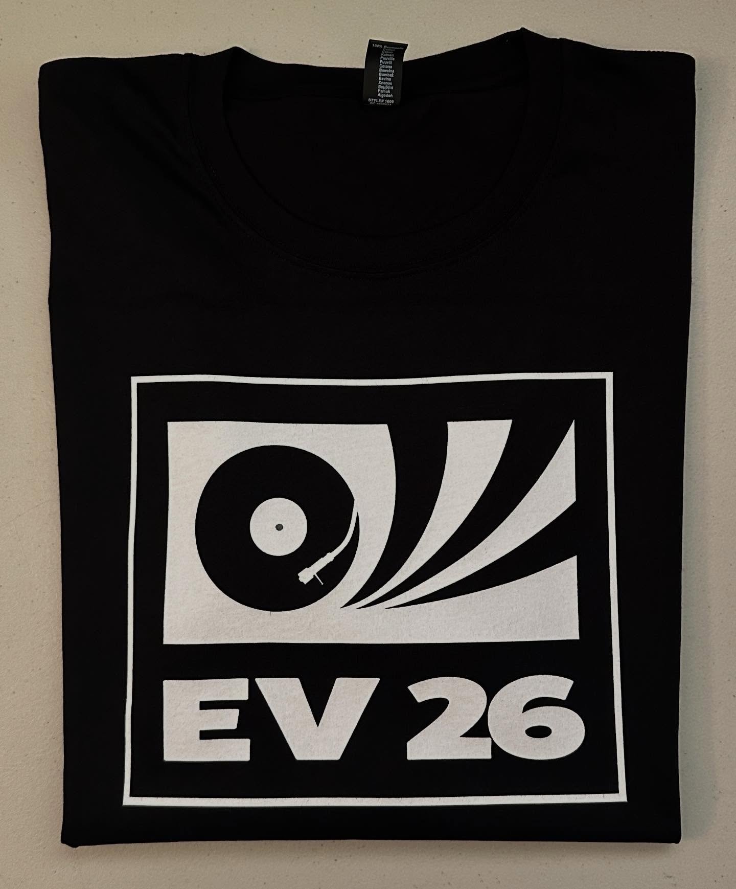 Turntable World Cup #EV 2026
Black short sleeve tee 
.
https://goaheadmerch.com/recent-additions/ev-26-turntable-logo-tshirt