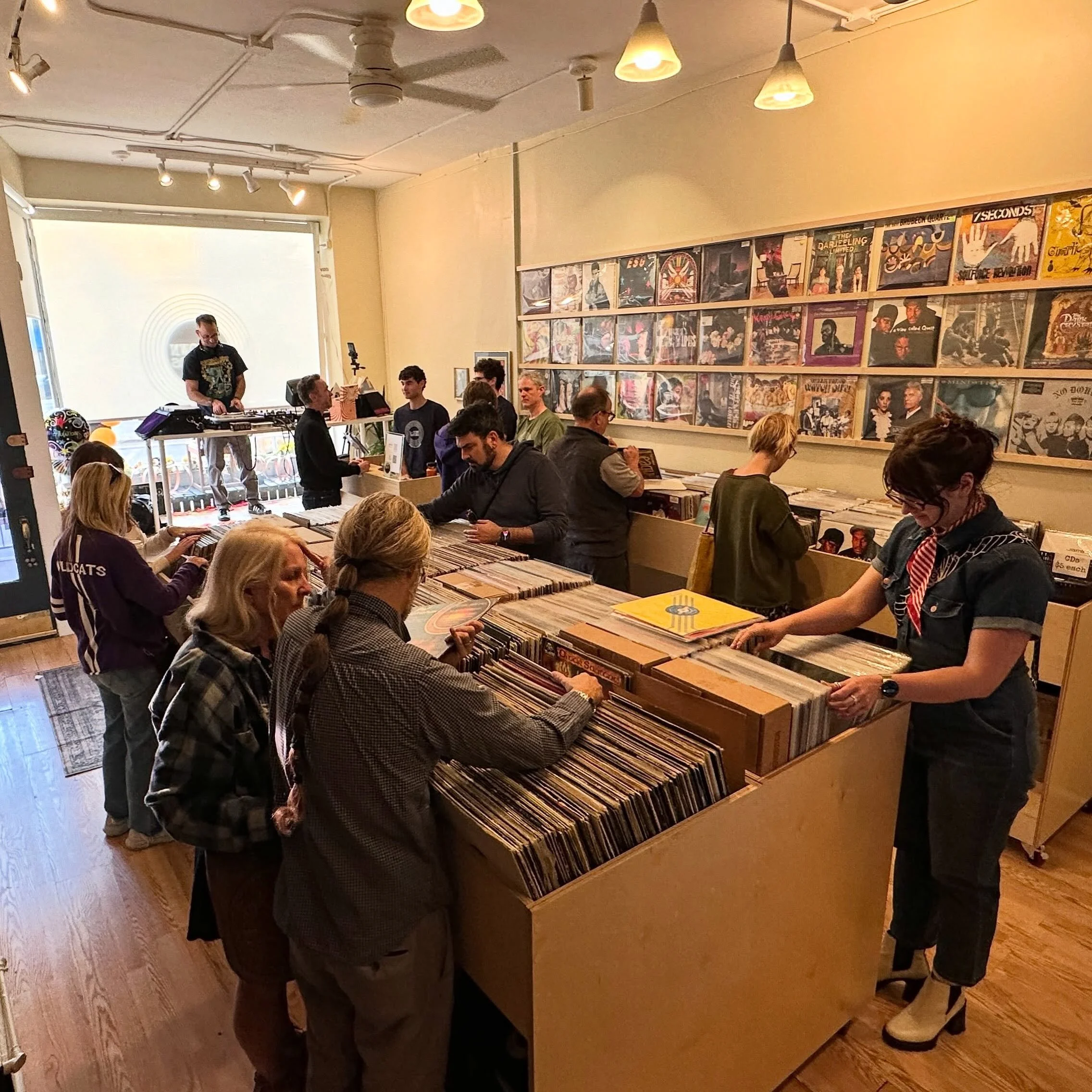 Wicked afternoon at @etown.records 
Dope plates by @dustin4.0 and @djteebot 
.
One million thank youse to Dan and his team for the hospitality and recommendations.
.
@evilvincephoto