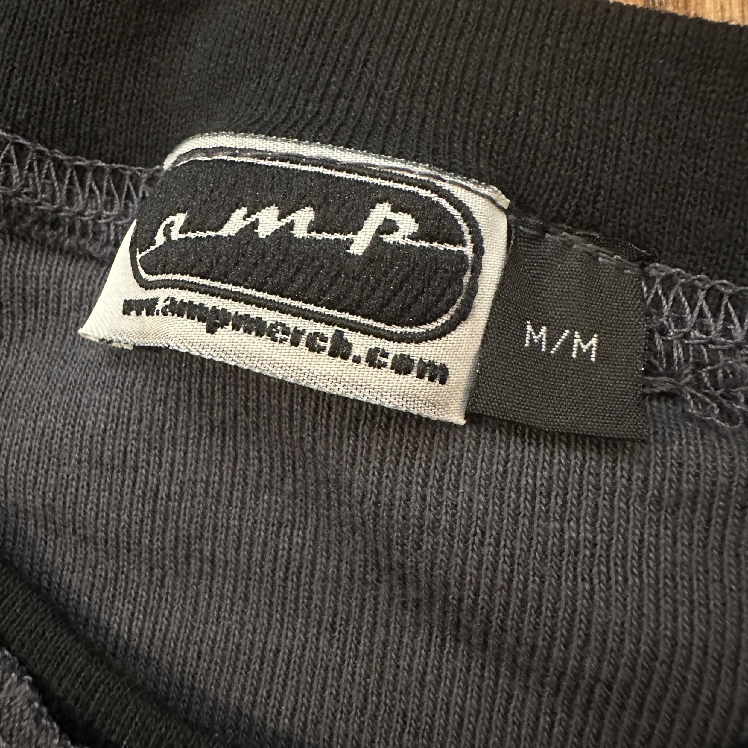 BHIC_LongSleeve_DiamondsOnTheInside_Ladies_LaundryTag.jpg
