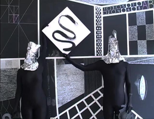Check out our video remix Apply w/ amazing sets x @j_o_n_p_e_c_k -  link in bio
.
.
.
.
#SKOTE #danceforcamera #newwave #artfag #artrock #videokilledtheradiostar #remix #paperart #iwantmymtv #performanceart #videoinstallation #glasser @glasser_