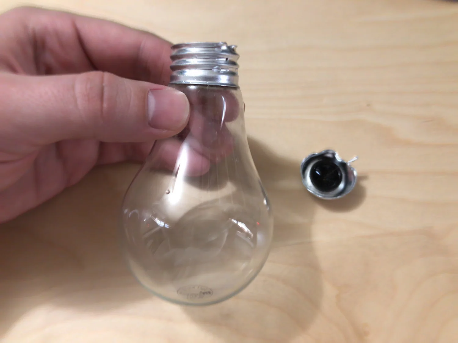 Induction-Powered Wireless LED Light Bulb Using Qi Charger Parts ...