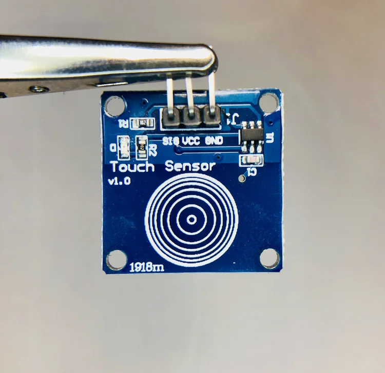 Capacitive Touch Sensor with Arduino — Maker Portal