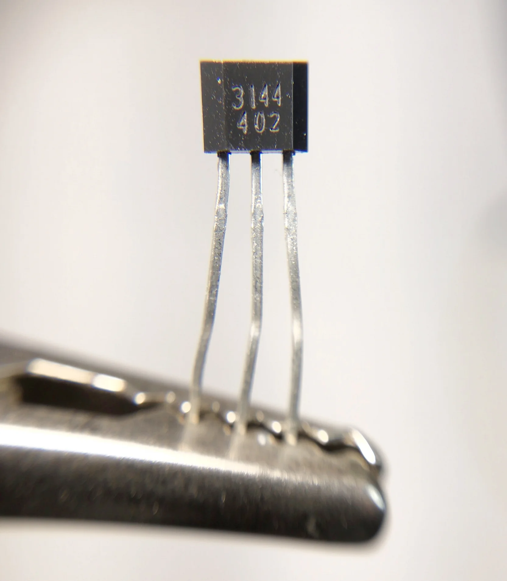 hall_sensor_3144.jpg