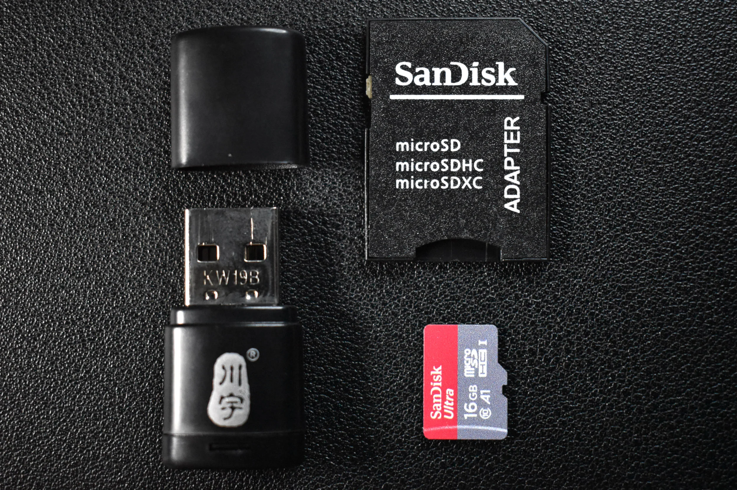 sd_card_adapter_usb_reader_top_brighter.JPG