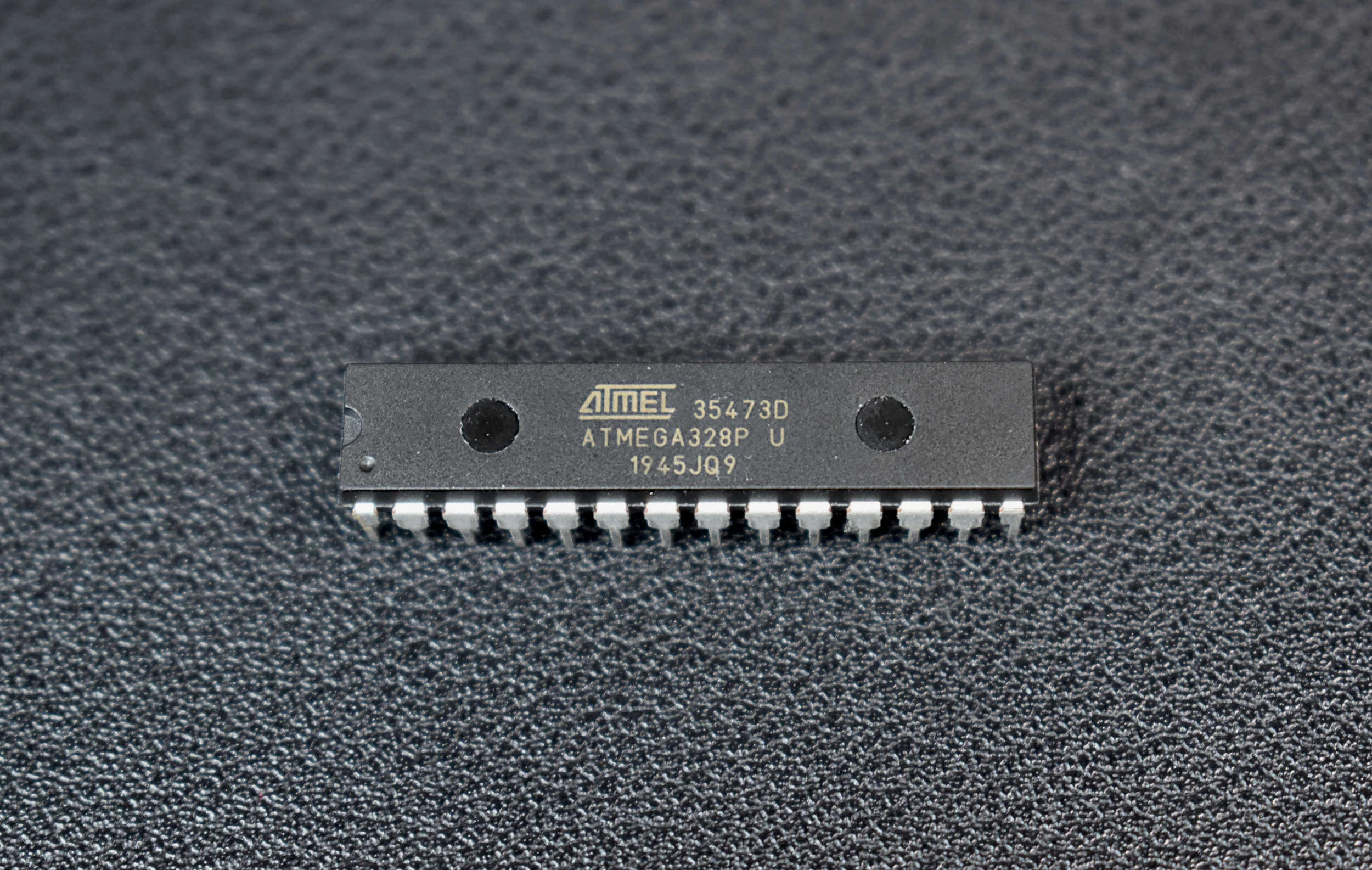 atmega328p_u_chip_top.JPG