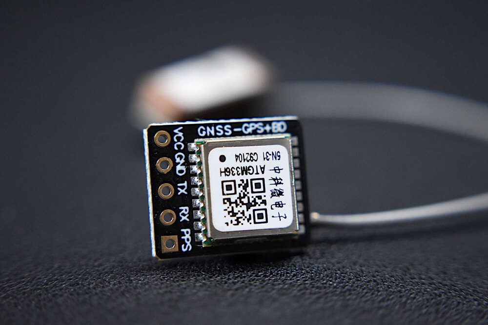 Mini GPS Module for Arduino (ATGM336H + Antenna)