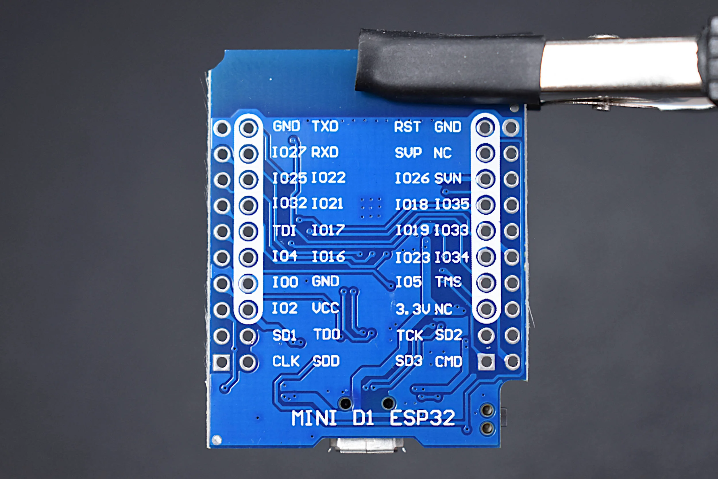 esp32_d1_mini_back.JPG