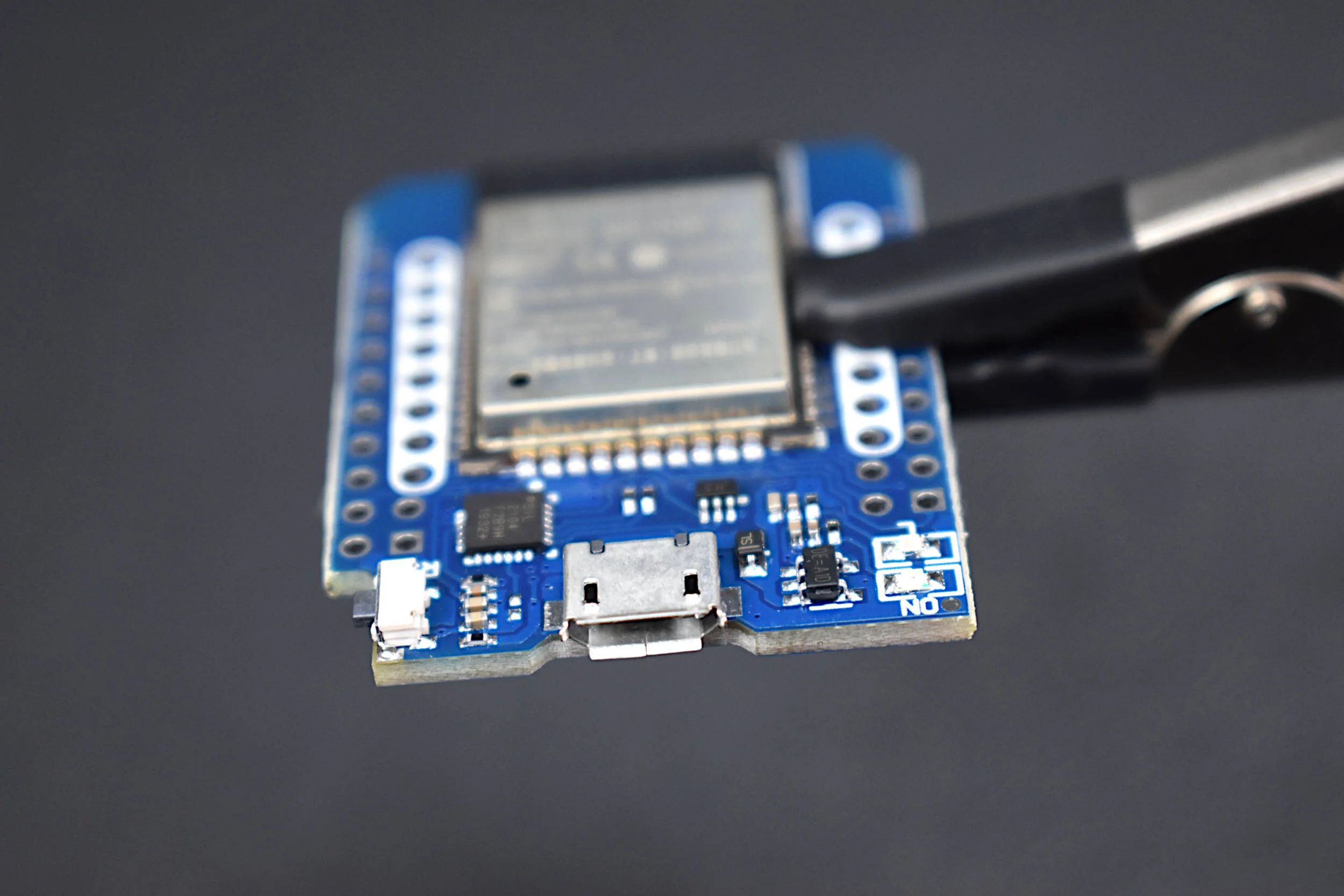 esp32_d1_mini_USB.JPG