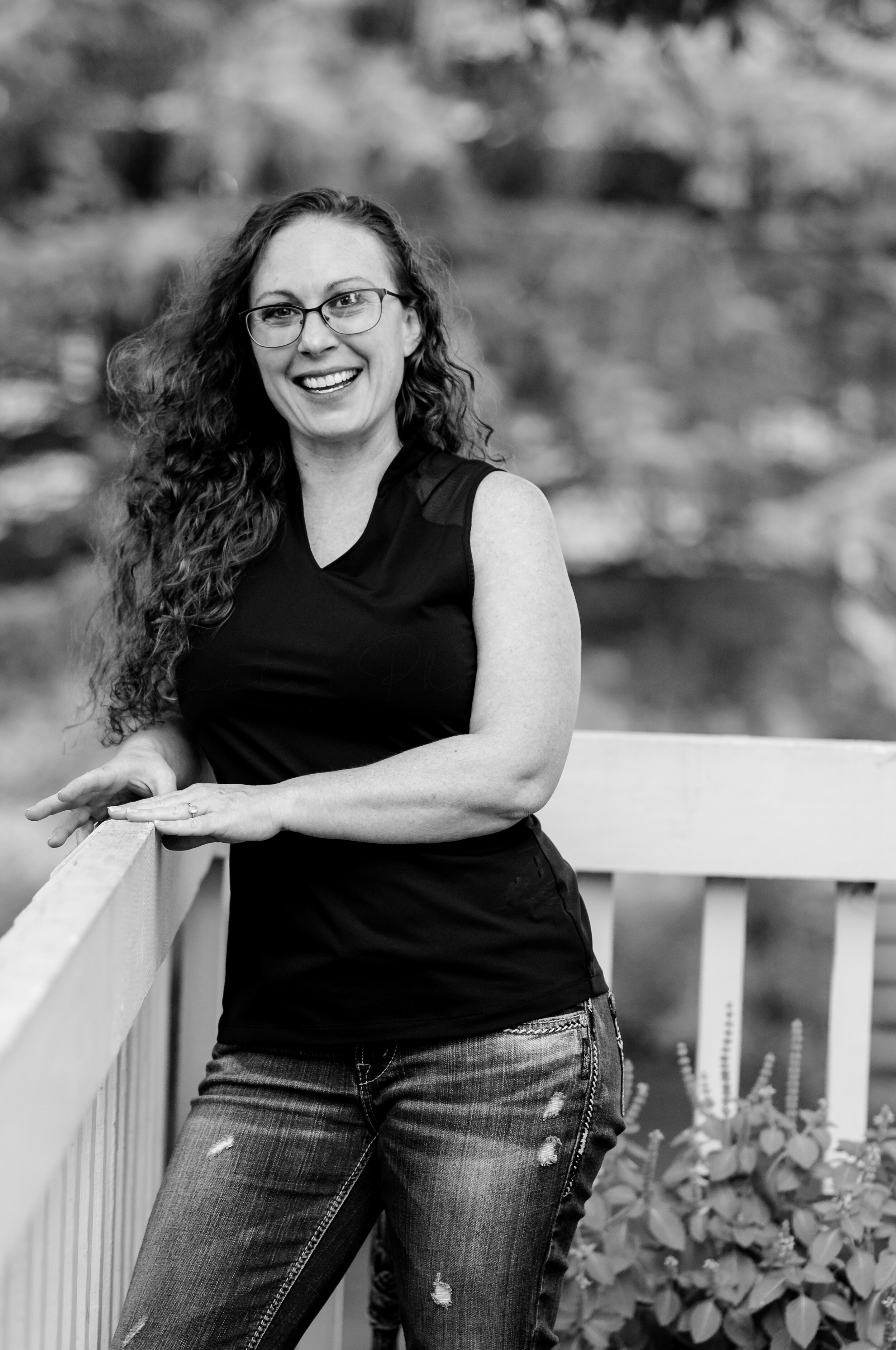 Lyz - Home - Eagan, MN - Fun Headshots 
