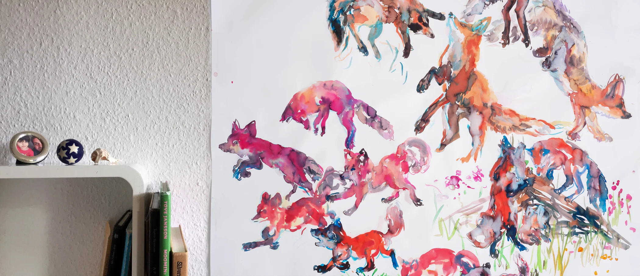 foxes jumping detail