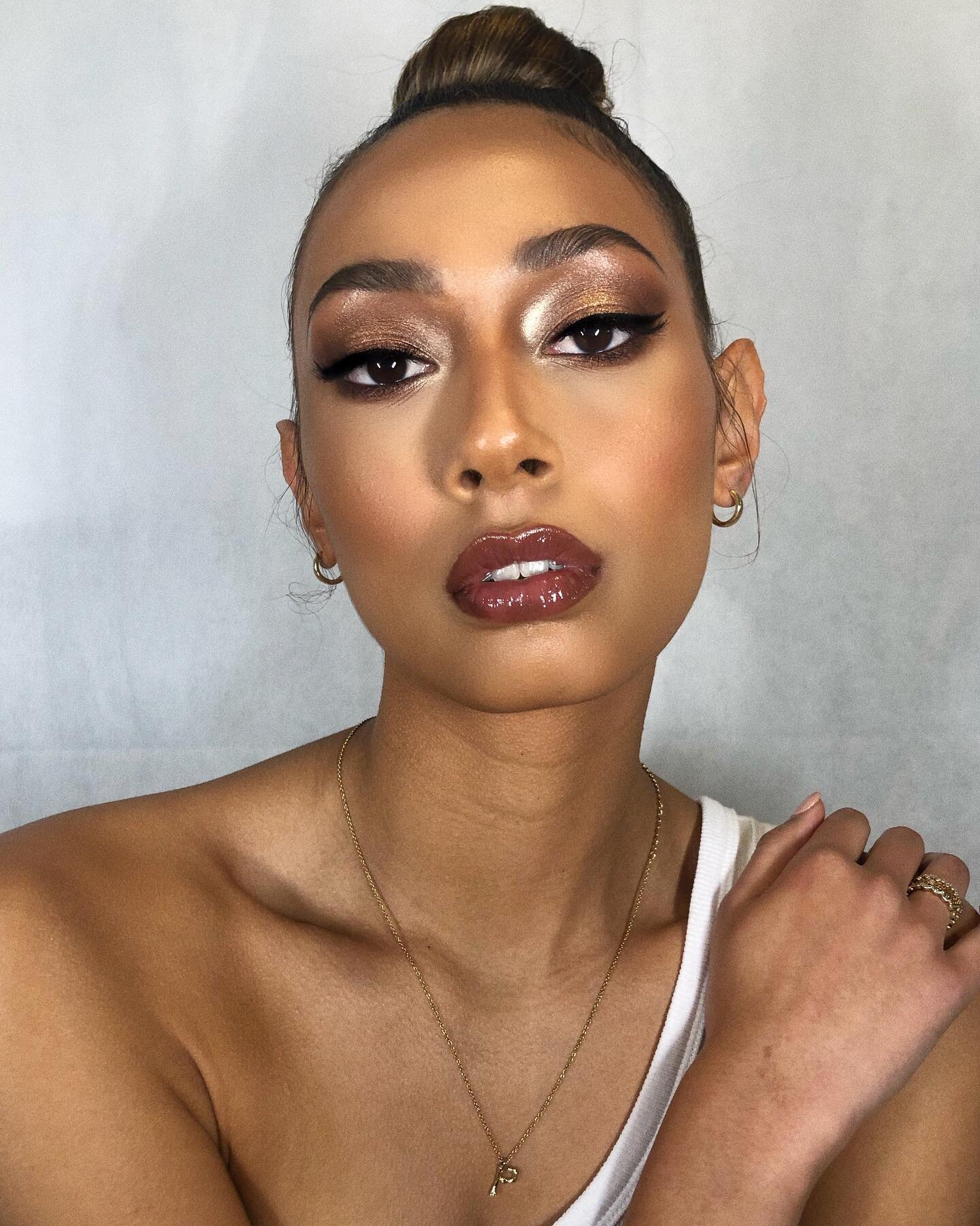 Loving the 90&rsquo;s Glam on beautiful @pepehavea. Used the 90&rsquo;s Chic Lip liner and Nude Gloss Bundle in Deep Chocolate @kkwbeauty. Perfect color for deeper skin tones. 💋#KKWBEAUTY 
.
.
.
.
#makeupartistsydney #muasyd #muasydney #redcarpetmak
