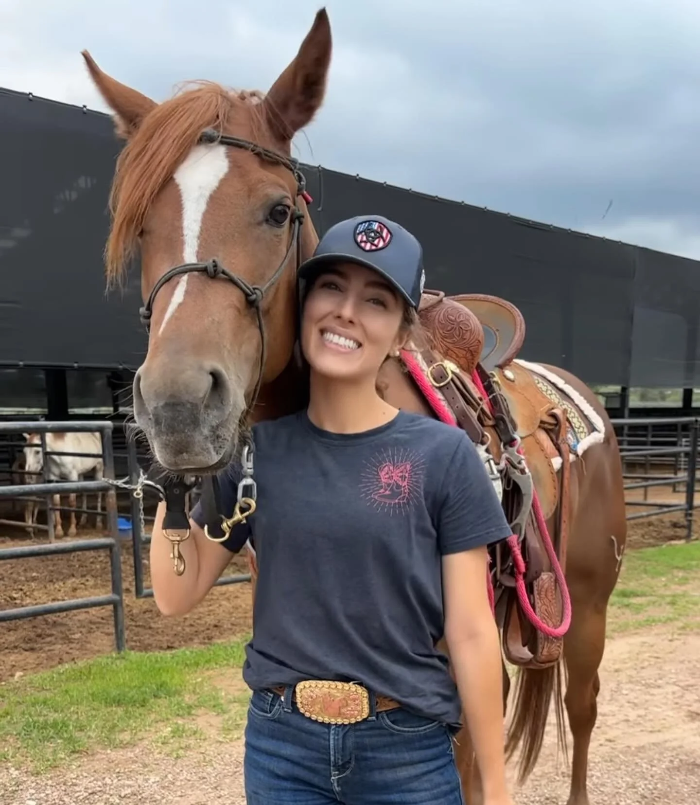 The last three weeks @mara.aceves of @ranchohuilote has been here with us at Topp Herefords. 
She was with us during the May-Calving group breeding season.
Mara made lots of new friends and we enjoyed her time at the ranch.