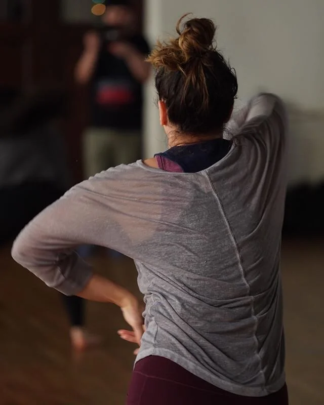 All proceeds for tomorrow&rsquo;s Generous Movers goes to VNA Texas, Meals on Wheels. Spread some ❤️💜. Saturday, 2-3:30p @artsmission. 📸 Corey Hayes of @daniellegeorgiou, Dance Gathering Weekend

#givingback #dallasdancers #dfw #dance #movementcult