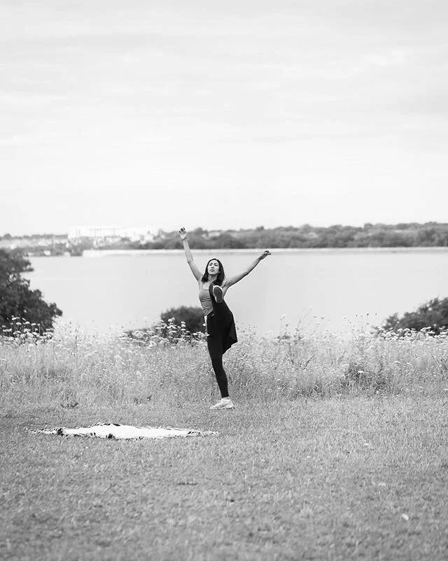 Continuing our 8-9:15am Generous Movers class Saturday&rsquo;s till the end of the month. Wake up with a little movement, a little meditation, and some great people. DM for details.
.
.
Photo credit @caitlynschaeferphotography @cait_schaefer .
#isola