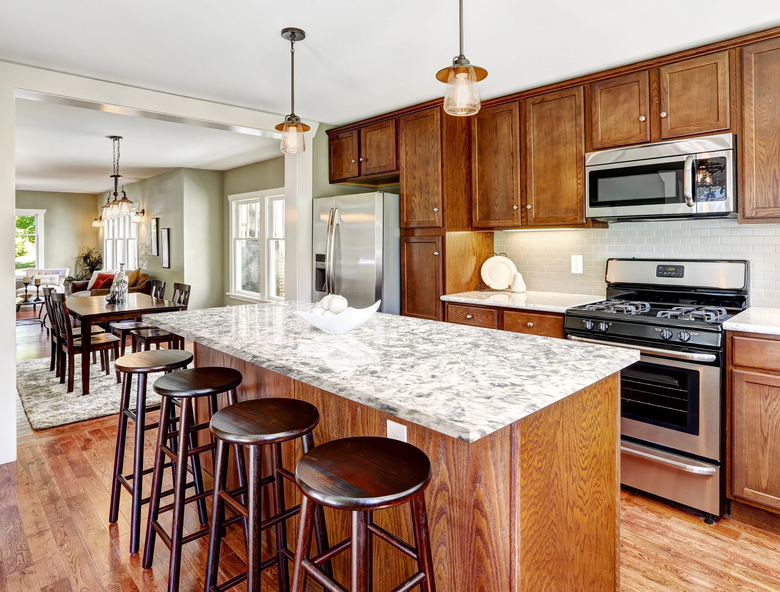 QM3068L-Kitchen-MM.jpg