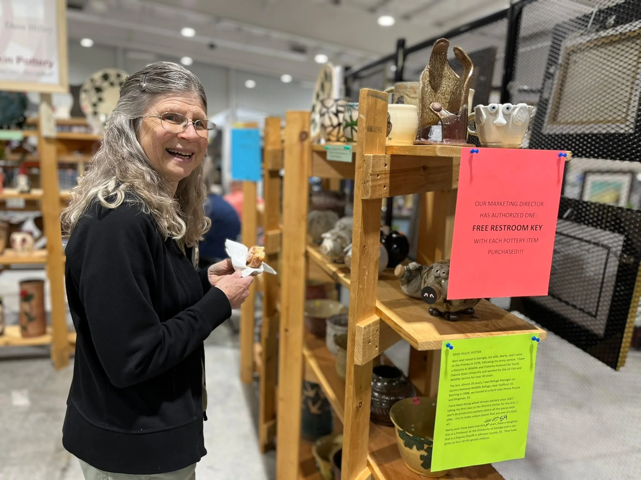 🚨 LAST CHANCE 🚨

The Hutchinson Art Center is still accepting artist vendor entries for our 2026 Hutchinson Art Fair!

The Hutchinson Art Fair is an annual indoor art fair located at the Sunflower South Building on the Kansas State Fairgrounds. Sta