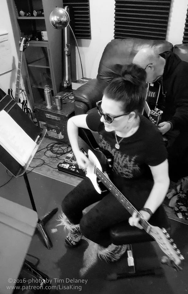 lk tracking tele bw.jpg