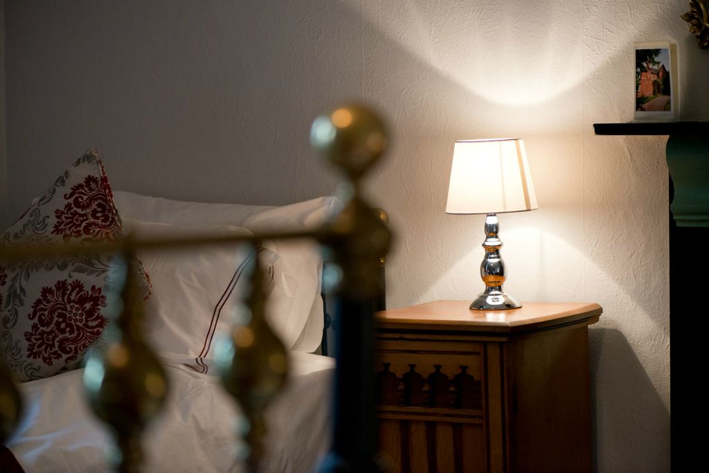 Ronnies room lamp.jpg