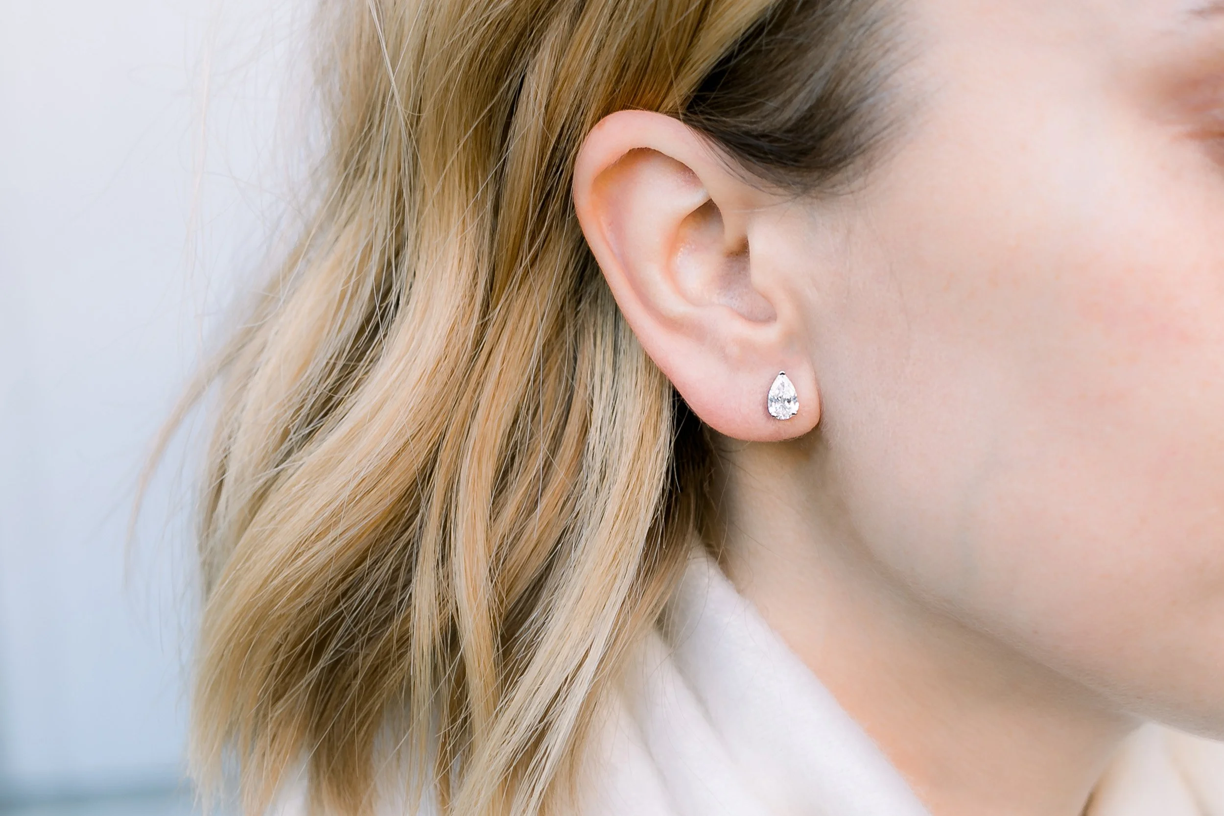 6 Ways To Wear A Pear Cut Lab Grown Diamond
