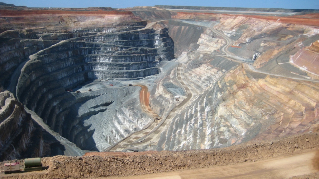 An open pit diamond mine 