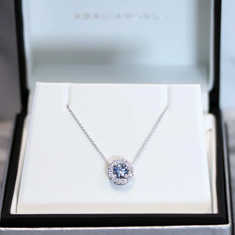 RAINBOW OF BRILLIANCE A new era of fancy colored diamonds 