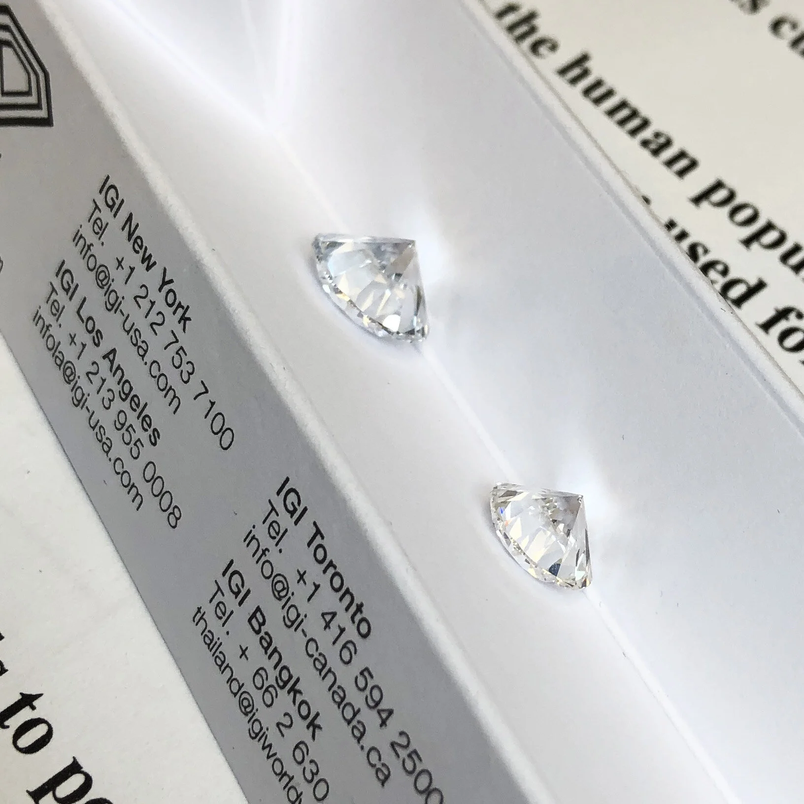 Blue Nuance in Lab Diamonds