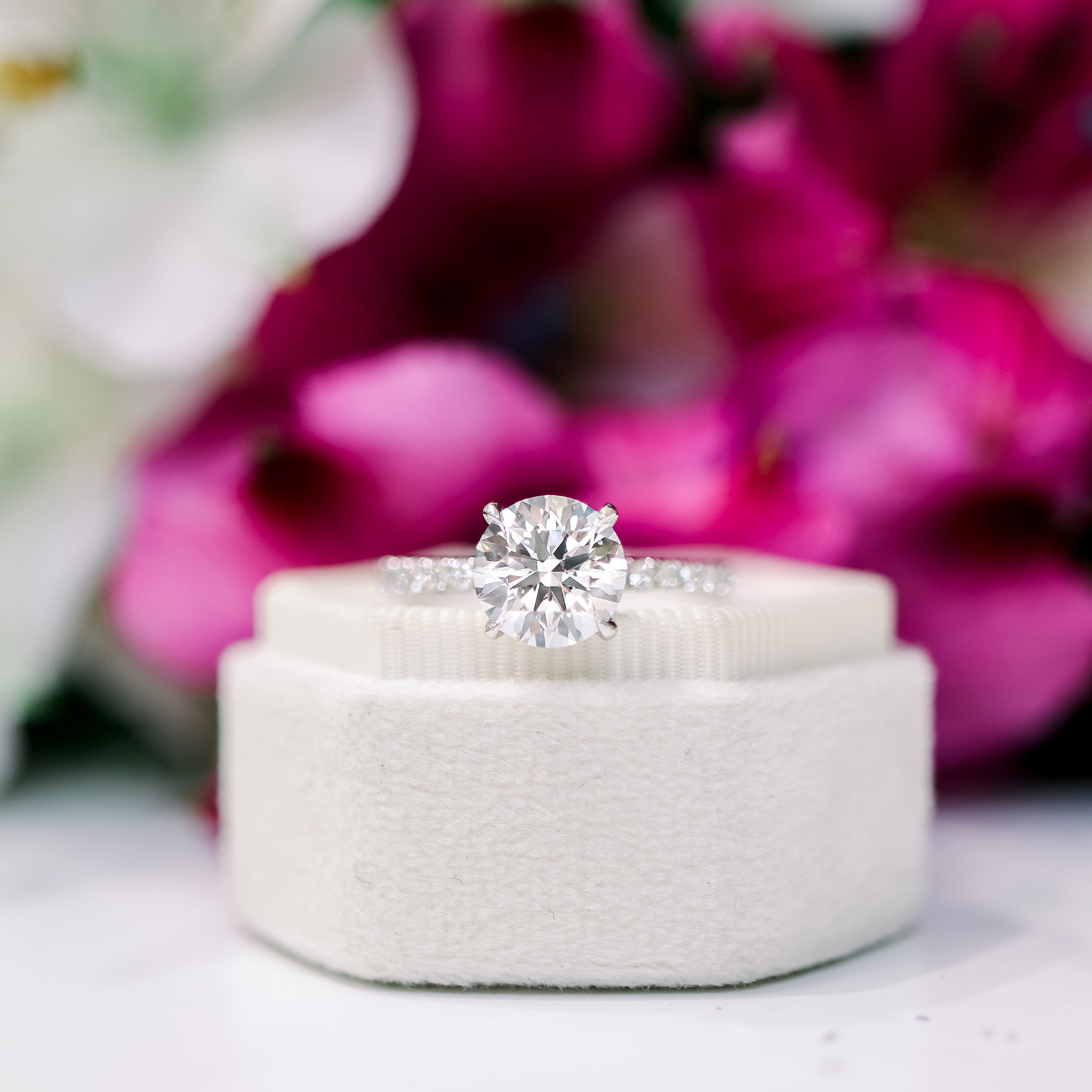 Diamond Collar Pavé Setting | Custom Lab Diamond Engagement Ring